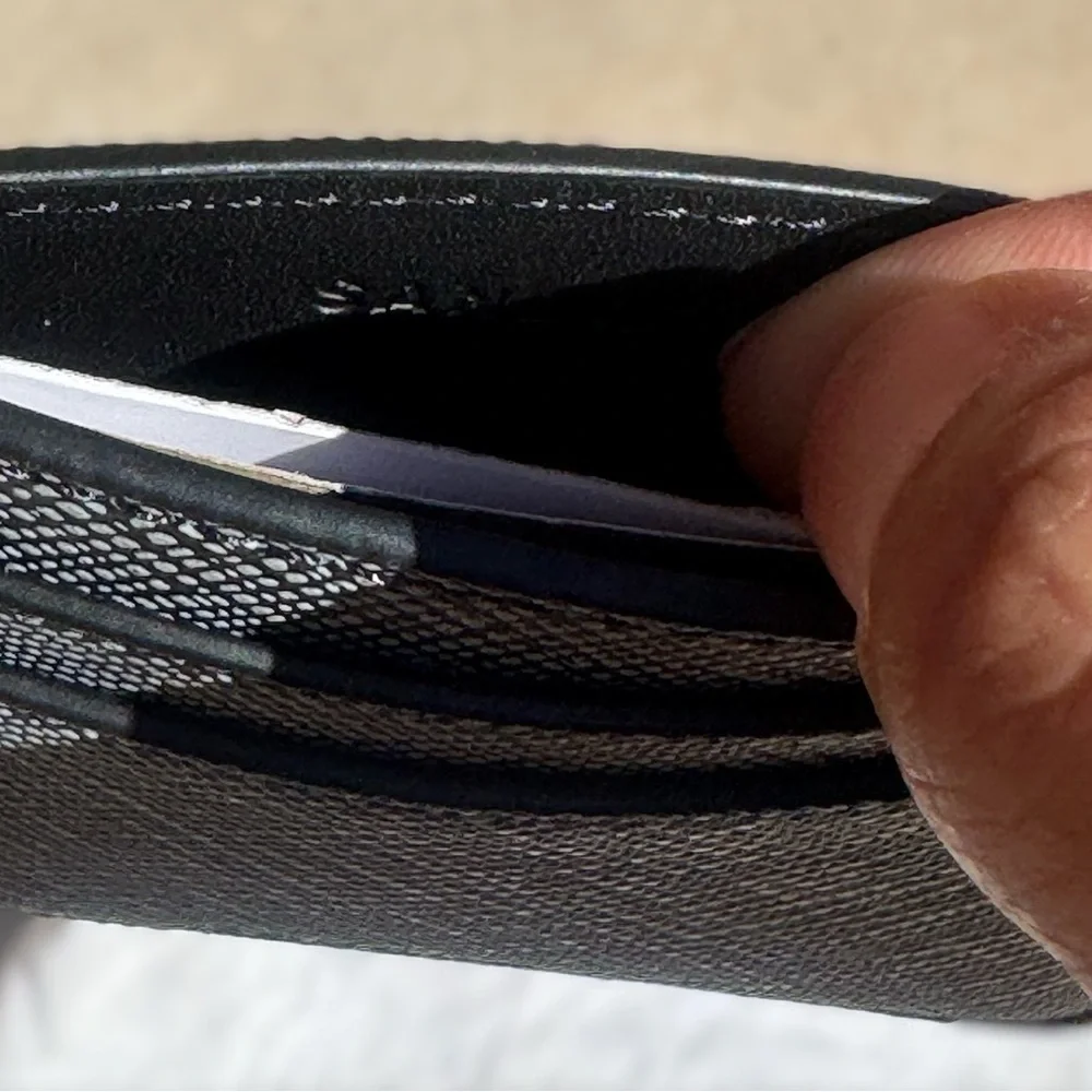 Sandro Black Textured Leather Card Holder RECONSTITUTED LEATHER CARDHOLDER - Picture 3 of 5